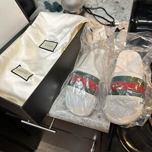 White Gucci slides size 9
